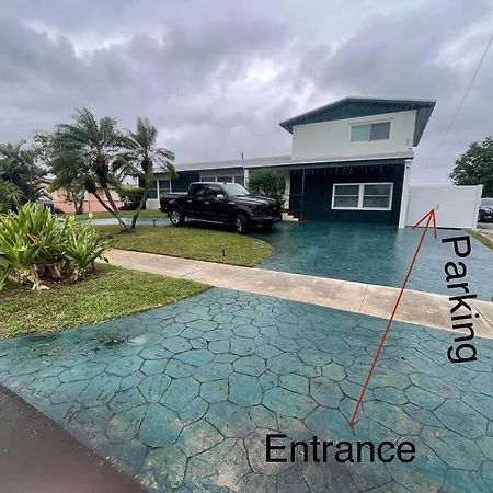 Studio Hard Rock Miami Exterior photo